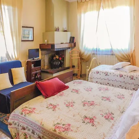 Four-bedroom Holiday In Cannara Сasa de vacaciones *